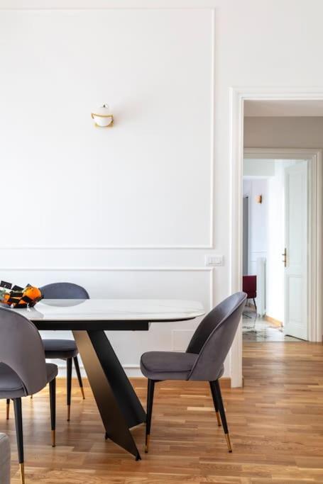 Sjr Luxury Apartment Trevi Fountain Rome Exterior photo